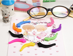 Eyewear Retainer Hooks